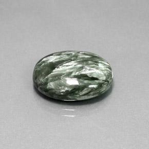 Séraphinite vert naturelle coupe ovale, 11,95 ct, opaque