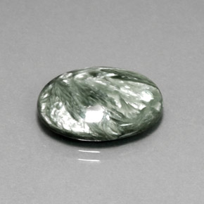 Séraphinite vert naturelle coupe ovale, 10,67 ct, opaque