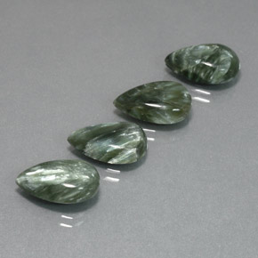 Achetez naturel ct Vert Séraphinite gems, En forme de poire, En provenance Russie chez GemSelect. En stock, livraison internationale!