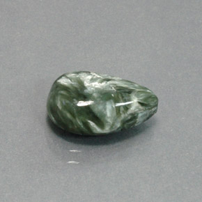 Séraphinite vert naturelle en forme de poire, 4,70 ct, opaque