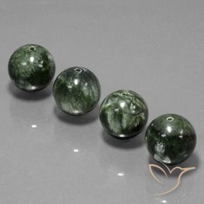 Shop natural 76.71ct Vert Séraphinite gems, Sphère / Boule, from Russie at GemSelect. In stock, global shipping!