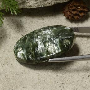 Séraphinite Vert terreux naturelle Coupe ovale, 35.44 ct, Opaque