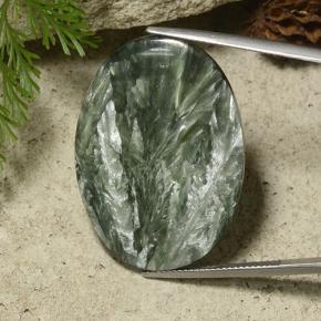 Séraphinite vert naturelle coupe ovale, 29,53 ct, opaque
