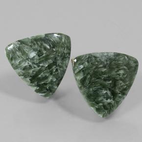Achetez naturel 16.71ct Vert terreux Séraphinite gems, Trillion, En provenance Russie chez GemSelect. En stock, livraison internationale!