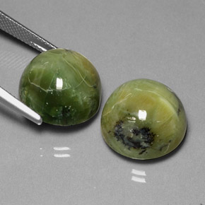 Achetez naturel ct vert serpentine gems, coupe roude, en provenance afghanistan chez gemselect. en stock, livraison internationale!