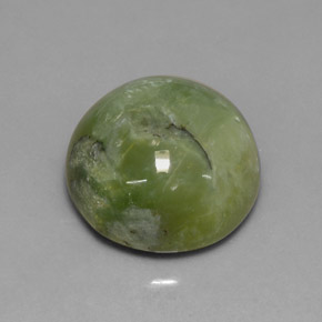 Serpentine vert naturelle coupe roude, 7,86 ct, opaque