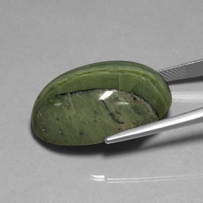 Serpentine vert naturelle coupe ovale, 36,66 ct, opaque