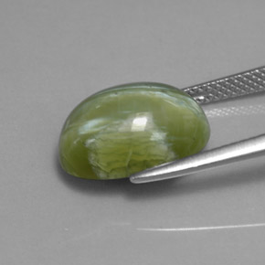 Serpentine vert naturelle coupe ovale, 5,37 ct, opaque
