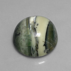 Serpentine vert naturelle coupe roude, 7,52 ct, opaque