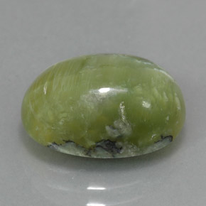 Serpentine vert naturelle coupe ovale, 5,32 ct, opaque