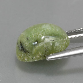 Serpentine vert naturelle coupe ovale, 2,57 ct, opaque