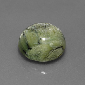 Serpentine vert naturelle coupe roude, 2,76 ct, opaque
