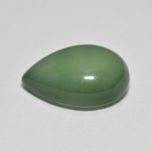 Serpentine vert naturelle en forme de poire, 8,76 ct, translucide