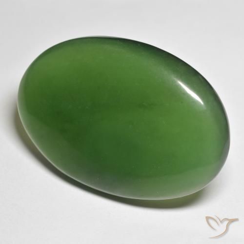 Serpentine Vert moyen naturelle ovale, 62.82 ct, Translucide