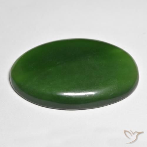 Serpentine Vert moyen naturelle ovale, 62.82 ct, Translucide