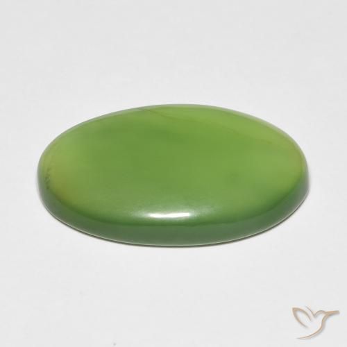 Serpentine Vert moyen naturelle ovale, 10.29 ct, Translucide