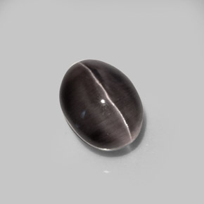 Sillimanite cat's eye marron naturelle coupe ovale, 5,20 ct, translucide