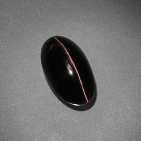 Sillimanite cat's eye marron naturelle coupe ovale, 5,42 ct, opaque