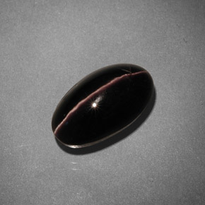 Sillimanite cat's eye marron naturelle coupe ovale, 5,42 ct, opaque