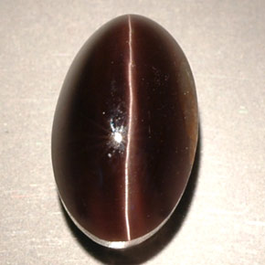 Sillimanite cat's eye marron naturelle transparent, 4,63 ct, transparent / translucide
