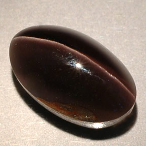 Sillimanite cat's eye marron naturelle transparent, 4,63 ct, transparent / translucide