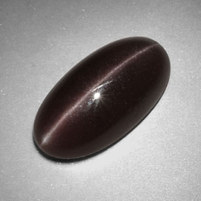 Sillimanite cat's eye marron naturelle coupe ovale, 7,07 ct, opaque