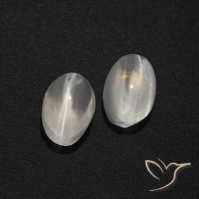 Shop natural 2.29ct Blanc clair Sillimanite œil de chat gems, ovale, from Madagascar at GemSelect. In stock, global shipping!