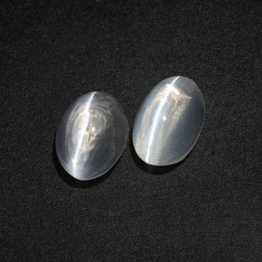 Achetez naturel 3.18ct Blanc clair Sillimanite œil de chat gems, Coupe ovale, En provenance Madagascar chez GemSelect. En stock, livraison internationale!