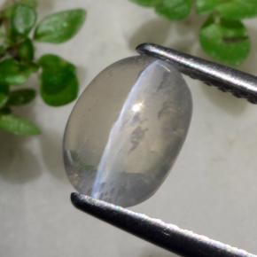 Sillimanite œil de chat Gris très clair naturelle Coupe ovale, 1.96 ct, Transparent