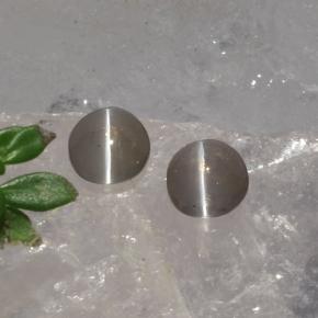 Achetez naturel 1.15ct Fumée Sillimanite œil de chat gems, Coupe ovale, En provenance Madagascar chez GemSelect. En stock, livraison internationale!