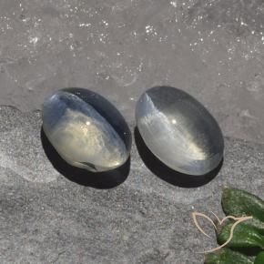 Shop natural 2.49ct Clair Sillimanite œil de chat gems, ovale, from Madagascar at GemSelect. In stock, global shipping!