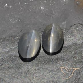 Shop natural 1.97ct Gris très clair Sillimanite œil de chat gems, ovale, from Madagascar at GemSelect. In stock, global shipping!