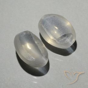Shop natural 2.02ct Blanc chaud Sillimanite œil de chat gems, ovale, from Madagascar at GemSelect. In stock, global shipping!