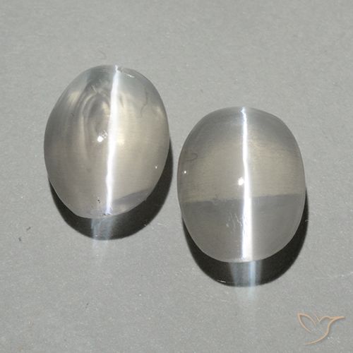 1.99ctw Naturel Blanc chaud Oeil de chat Sillimanite, ovale, Transparent