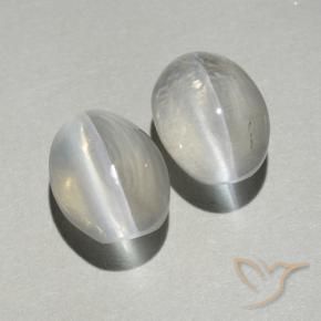 Shop natural 2.36ct Blanc chaud Sillimanite œil de chat gems, ovale, from Madagascar at GemSelect. In stock, global shipping!