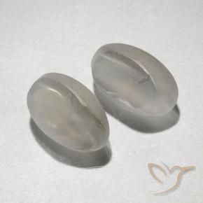 Shop natural 2.17ct Blanc chaud Sillimanite œil de chat gems, ovale, from Madagascar at GemSelect. In stock, global shipping!