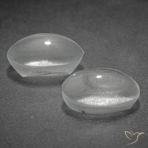 Shop natural 2.41ct Blanc Sillimanite œil de chat gems, ovale, from Madagascar at GemSelect. In stock, global shipping!