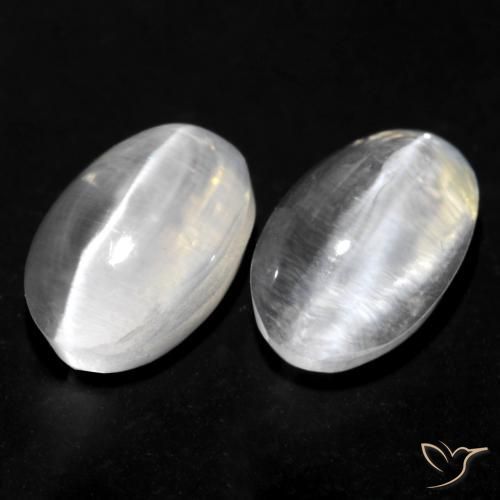 Shop natural 1.70ct Blanc Sillimanite œil de chat gems, ovale, from Madagascar at GemSelect. In stock, global shipping!