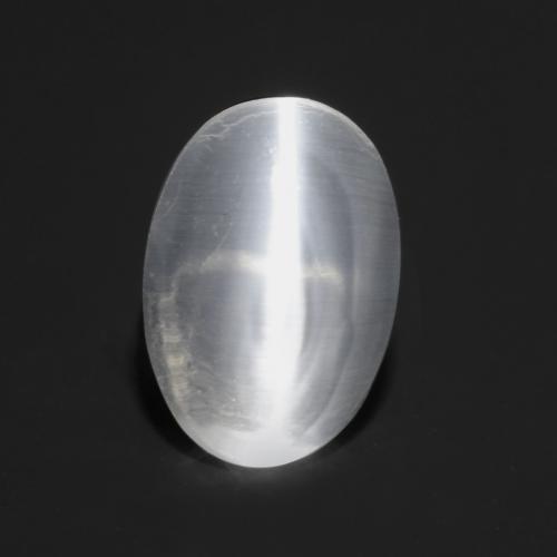Sillimanite cat's eye blanc naturelle coupe ovale, 0,80 ct, transparent