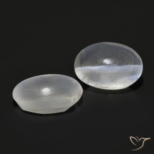 Shop natural 2.15ct Gris très clair Sillimanite œil de chat gems, ovale, from Madagascar at GemSelect. In stock, global shipping!
