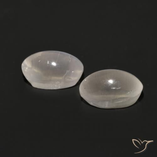 Shop natural 1.58ct Gris très clair Sillimanite œil de chat gems, ovale, from Madagascar at GemSelect. In stock, global shipping!