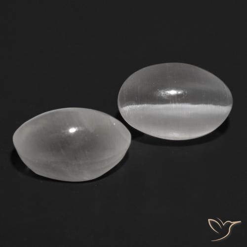 Shop natural 2.25ct Gris très clair Sillimanite œil de chat gems, ovale, from Madagascar at GemSelect. In stock, global shipping!