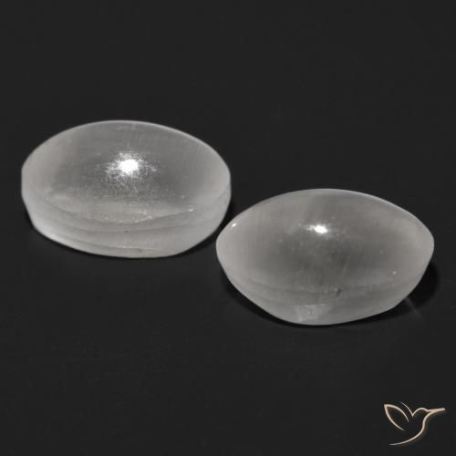 Shop natural 2.25ct Gris très clair Sillimanite œil de chat gems, ovale, from Madagascar at GemSelect. In stock, global shipping!