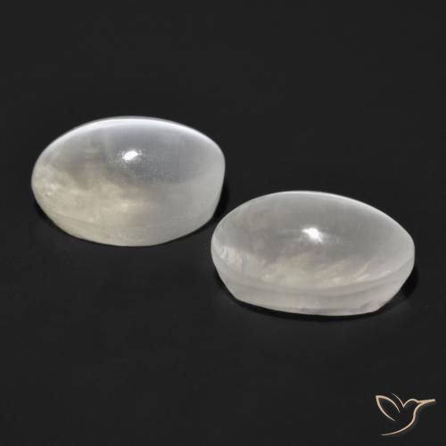 Shop natural 2.75ct Gris très clair Sillimanite œil de chat gems, ovale, from Madagascar at GemSelect. In stock, global shipping!