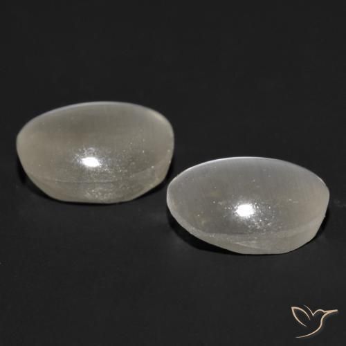 Shop natural 1.94ct Gris très clair Sillimanite œil de chat gems, ovale, from Madagascar at GemSelect. In stock, global shipping!