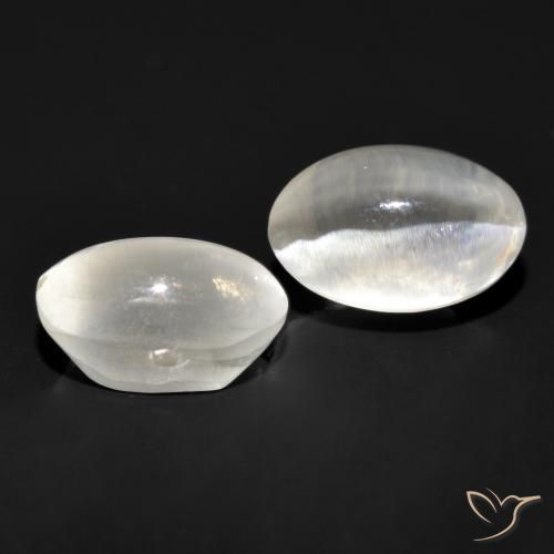 Shop natural 2.53ct Gris très clair Sillimanite œil de chat gems, ovale, from Madagascar at GemSelect. In stock, global shipping!
