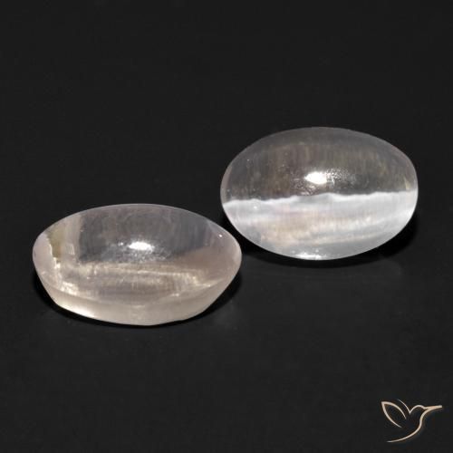 Shop natural 1.92ct Gris très clair Sillimanite œil de chat gems, ovale, from Madagascar at GemSelect. In stock, global shipping!