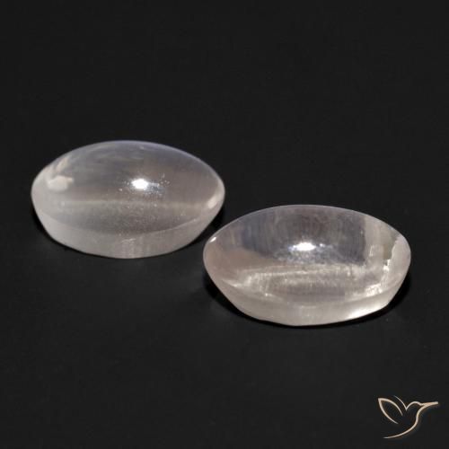 Shop natural 1.92ct Gris très clair Sillimanite œil de chat gems, ovale, from Madagascar at GemSelect. In stock, global shipping!