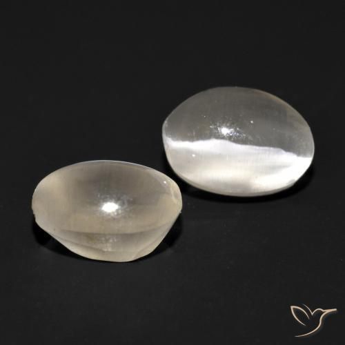 Shop natural 1.78ct Gris très clair Sillimanite œil de chat gems, ovale, from Madagascar at GemSelect. In stock, global shipping!