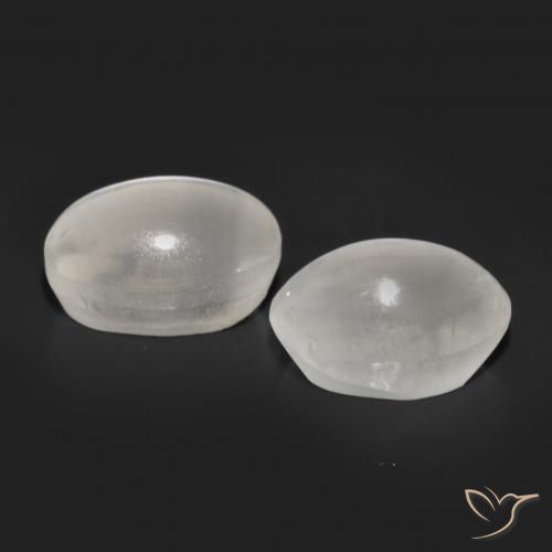 Shop natural 2.36ct Gris très clair Sillimanite œil de chat gems, ovale, from Madagascar at GemSelect. In stock, global shipping!